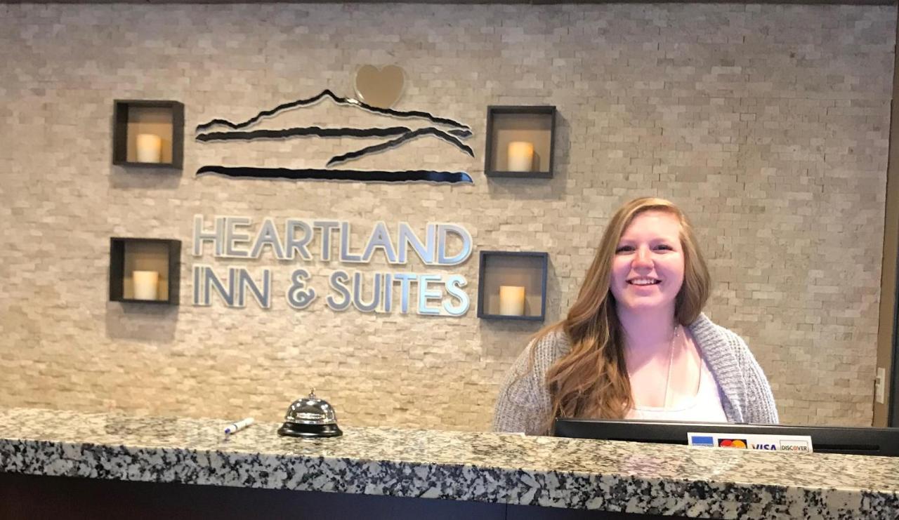 Heartland Inn And Suites 휘트랜드 외부 사진